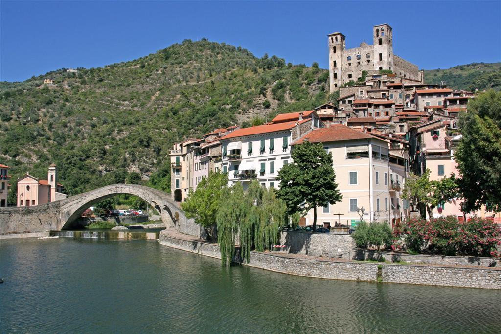 B&B Il Libro Verde Dolceacqua Exterior foto